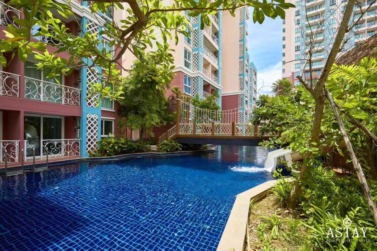 Grande Carribean Sea View&park View Comfortable 1 Bedroom For 3 Person With Washing Machine , Kitchen And Utensils For The Cooking Apartment Pattaya